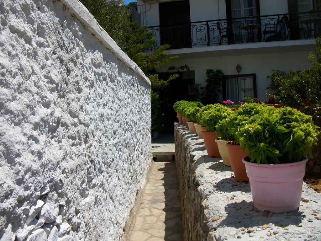 Jasmine'S Guest House Karlovassi Kamer foto
